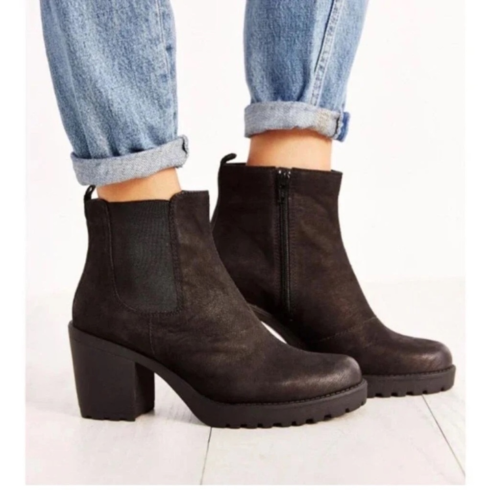 Vagabond Shoemakers Grace Nubuck Chunky Chelsea Ankle Boots Black Sz 39 Minimal